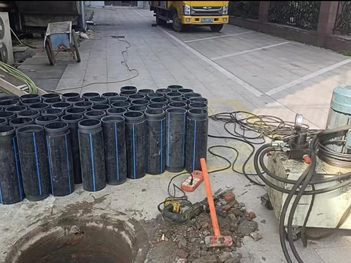 郁南PE置换管厂家 DN315置换管 非开挖管短管置换